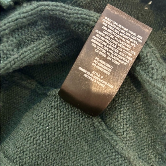 Aritzia Sunday Best Winston Sweater Vest Merino Wool Blend Size Medium - Picture 9 of 9